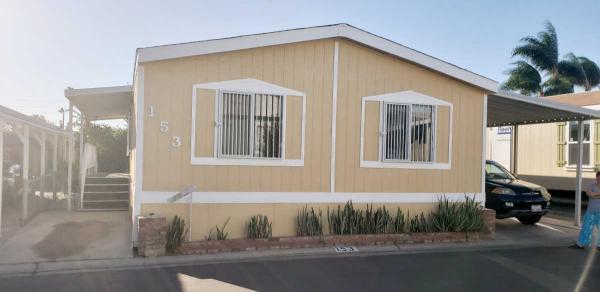 4080 West First St Santa Ana, CA 92703